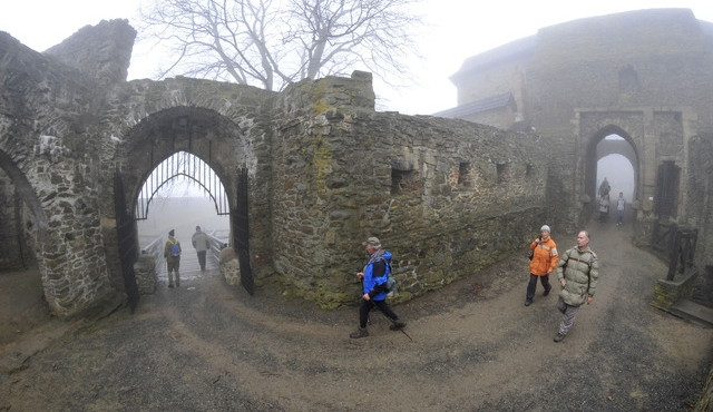 Na mlhou zahalený Helfštýn zavítal rekordní počet lidí