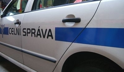 Celníci na Jesenicku zadrželi rekordní počet léků k výrobě drog