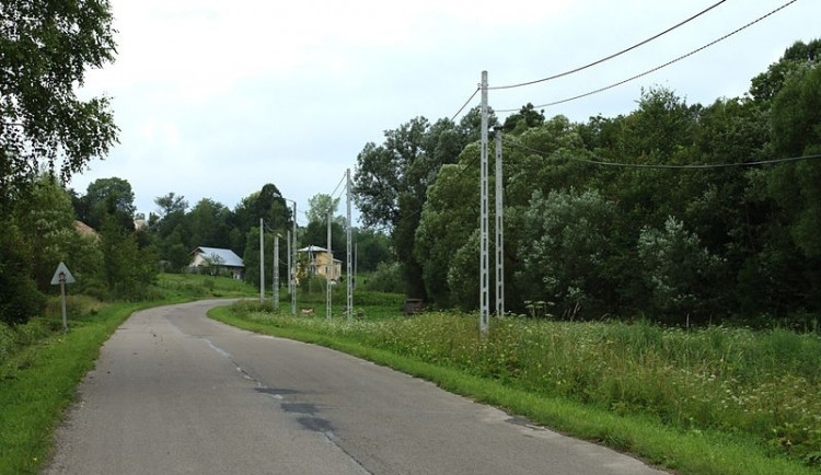 Na opravu silnic Olomouckého a Zlínského kraje jde 310 milionů