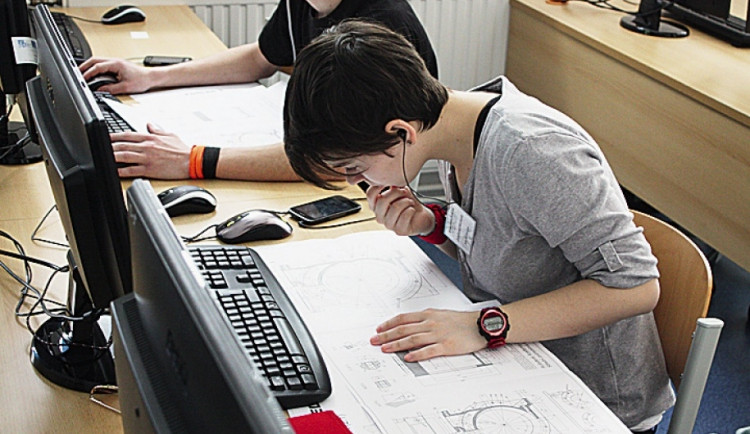 Ředitelé škol v Olomouckém kraji s volnem po svátcích šetří