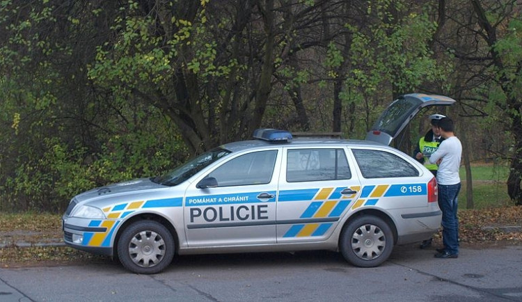 Dvě piva, dva panáky a hurá autem domů
