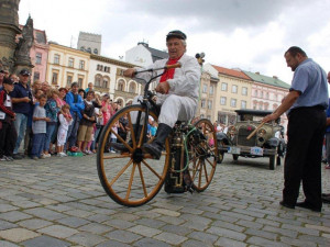 Motorové veterány zaplní Horní náměstí