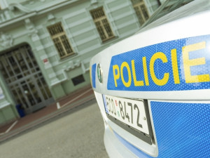 V obci Náklo vykradl neznámý pachatel restauraci, odnesl i skákací hrad