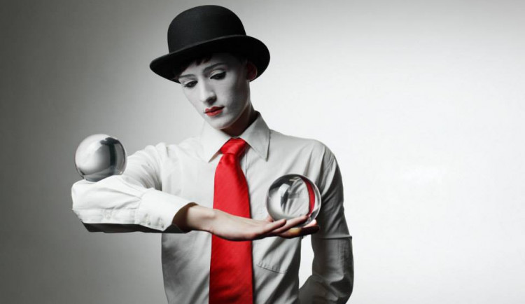 Surround of Unity po šesté: festival plný hudby a nového cirkusu opět v Olomouci