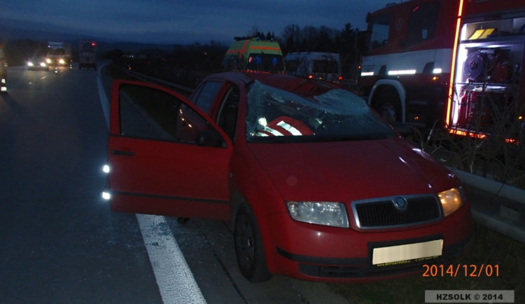 Řidiče na R35 usmrtilo kolo uvolněné z nákladního auta
