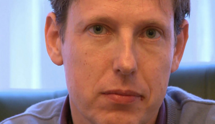 V noci ze středy na čtvrtek zemřel expremiér Stanislav Gross