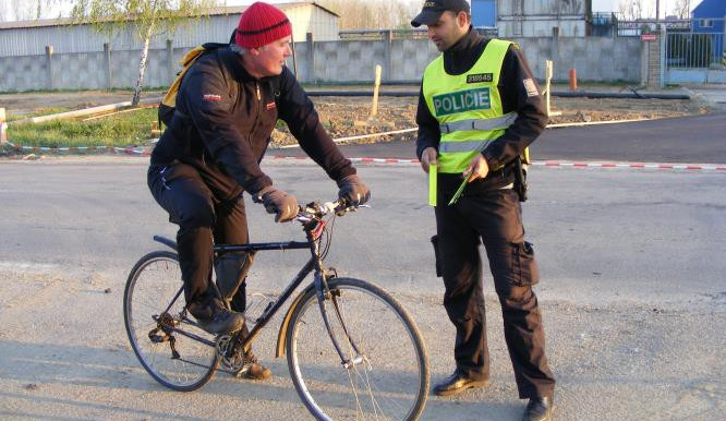 Policisté se více zaměří na kontrolu cyklistů