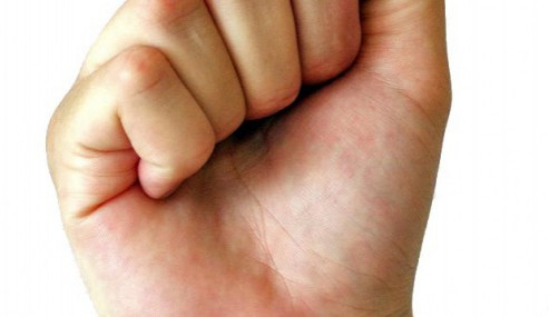 Svou ženu téměř tři roky týral, svěřila se až teď