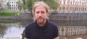 Tomáš Klus zdraví čtenáře Olomoucké Drbny a zve na svůj koncert