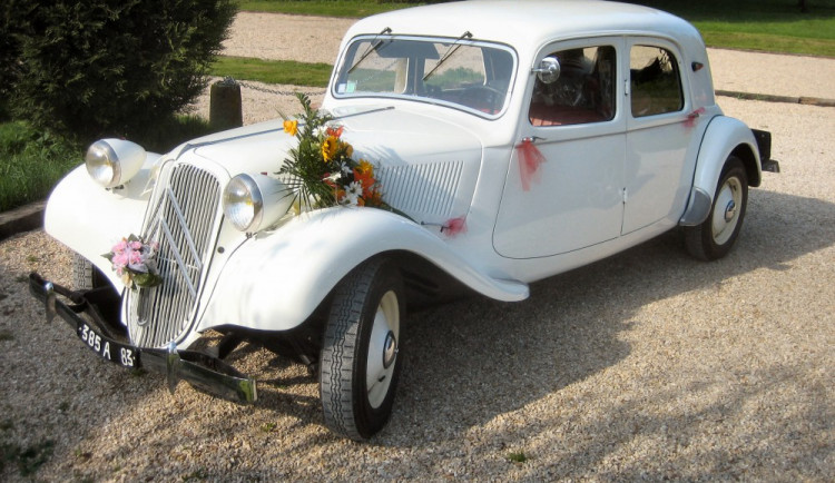 Stovka veteránů se vydala směrem na Helfštýn