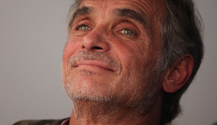 Oldřich Kaiser slaví jubileum, na práci si stále nemůže stěžovat