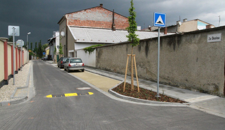 Ulice v Pavlovičkách jsou už opraveny, místní si cesty pochvalují