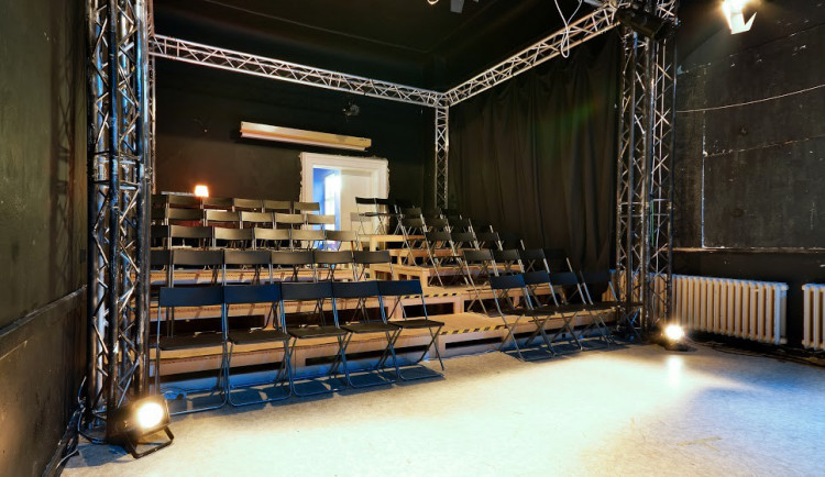 Divadlo na cucky uzavírá sezónu, přístí rok se zaměří na umělce z Norska