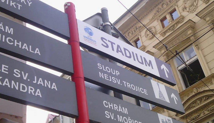 GLOSA: Vyprodaný olomoucký stadion, jaký svět neviděl!