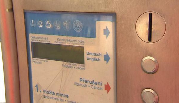 Bývalému řediteli městské policie šla část peněz z parkovacích automatů do kapsy, nastřádal přes půl milionu