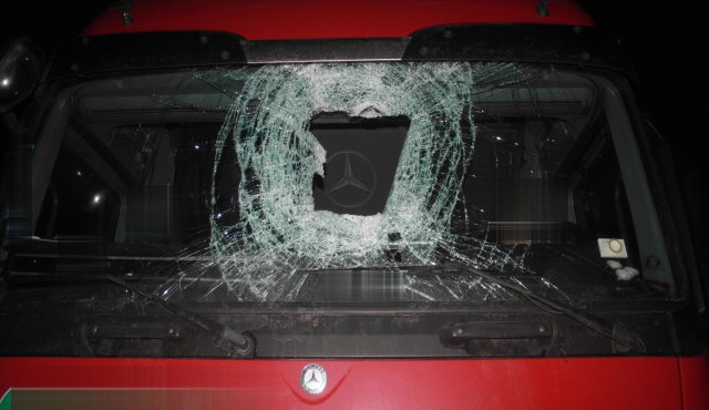 Muži, který házel na D1 polena na auta, nařídil soud ochrannou ústavní léčbu