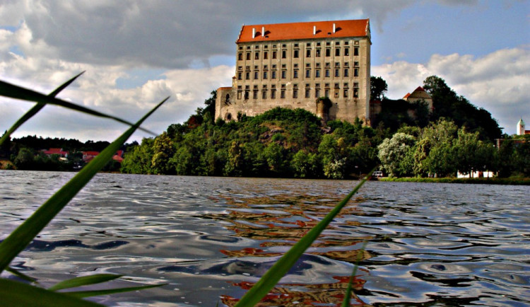 Na Plumlově se dnes utopil muž