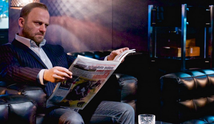 Recenze: Z filmového Krejčíře mrazí, Gangster Ka je syrovým obrazem pražského podsvětí