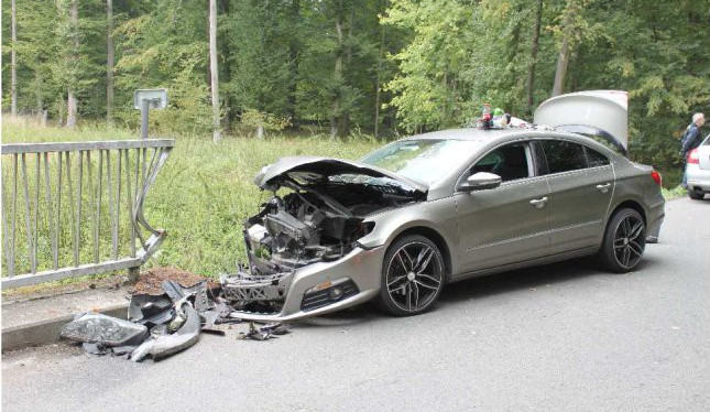 Policie našla v havarovaném autě lék Cirrus v množství na výrobu téměř sta tisíc dávek pervitinu