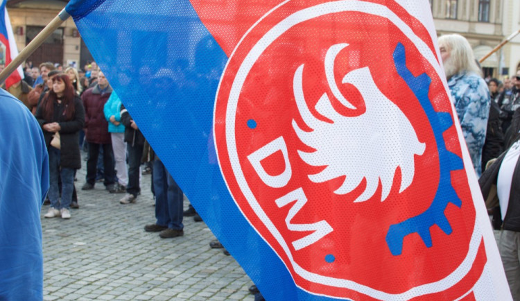 Fotogalerie: V Olomouci se dnes odehrála demonstrace proti imigrantům a pro vystoupení z EU