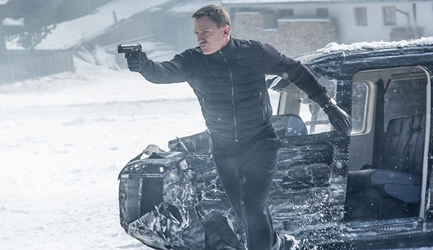 Recenze: Pokud si od nové bondovky Spectre slibujete mnoho, pravděpodobně budete zklamáni