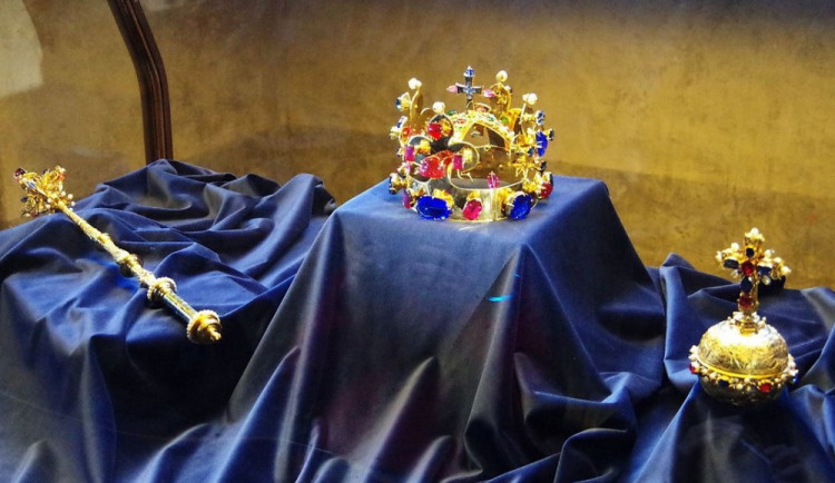 V Olomouci jsou od pátku k vidění České korunovační klenoty