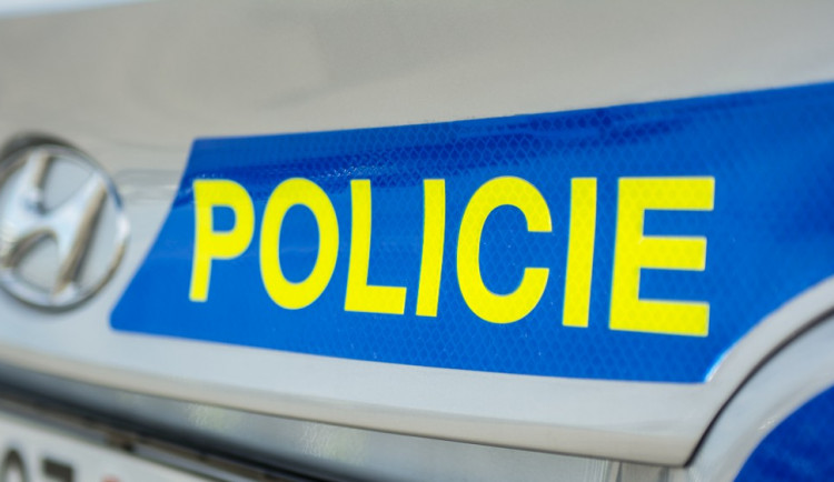 Agresivní útočník z Uherského Hradiště zkopal v Denisově ulici muže