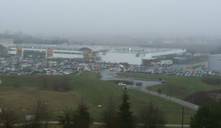 #drbnohled od Richarda: Rozmyslete si, jestli dnes jet do Globusu. Takhle to tam teď vypadá