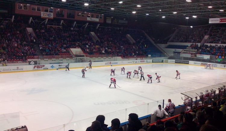 Návrat do utkání ve velkém stylu! Mora porazila Pardubice 4:3