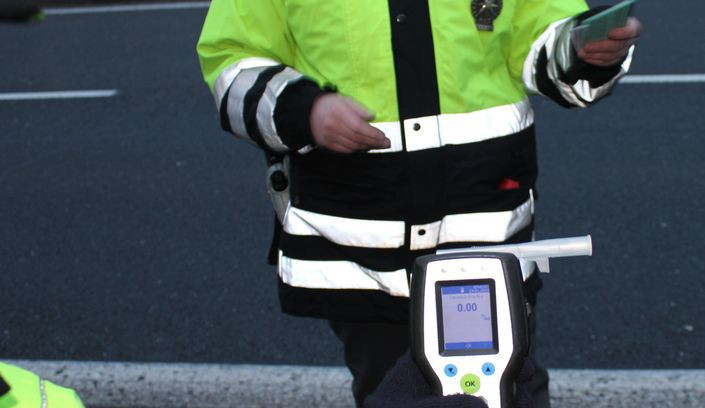 Dopravní policie nekontrolovala pouze řidiče, ale i chodce