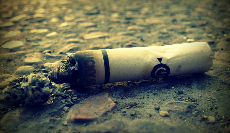 Kouříte za volantem? Čelíte dvakrát vyššímu riziku účasti na dopravní nehodě