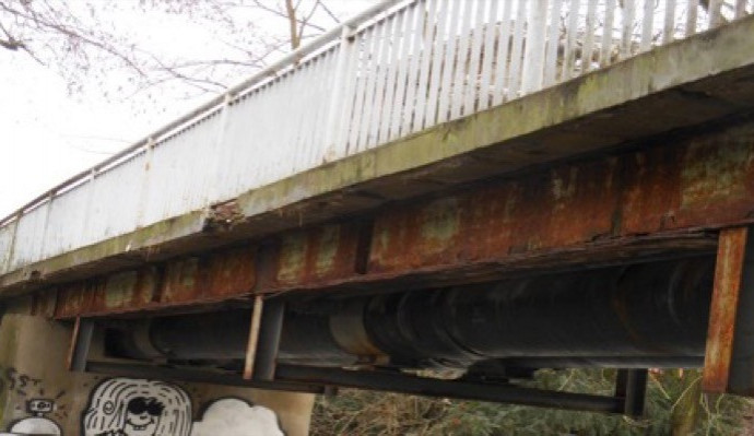 Nejen tramvajové tratě čeká změna. Opravovat se budou také silnice, chodníky a mosty