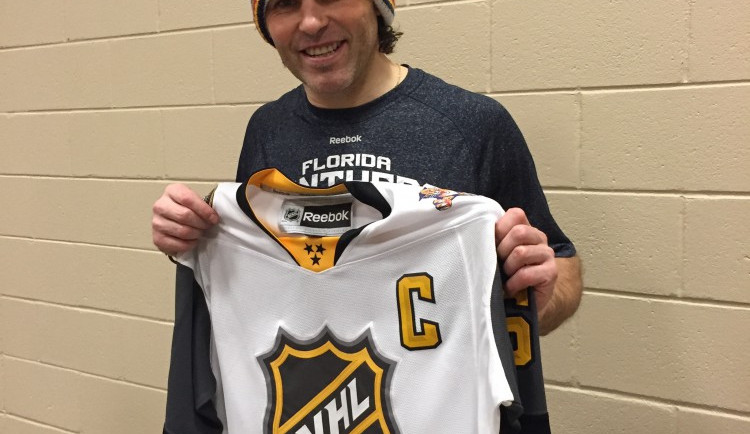 Na Olomouckém plese se budou dražit podepsané dresy Jaromíra Jágra a Patrika Eliáše