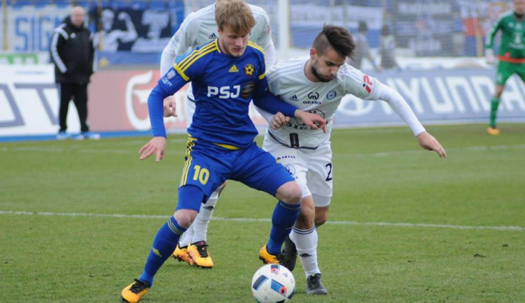 Komentář: Fotbalisté Sigmy se řítí do propasti jménem Baník