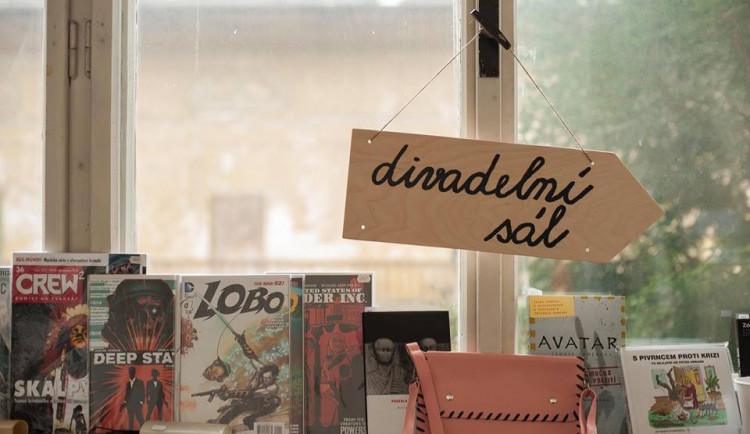 První jarní blešák Vintage.Market.Olomouc láká na veteš, ale i na veganskou kuchyni či eko-kadeřnictví