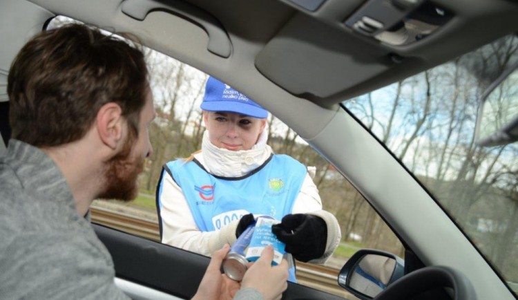 Pivovary na Velikonoce opět odmění zodpovědné řidiče v rámci projektu „Řídím, piju nealko pivo“