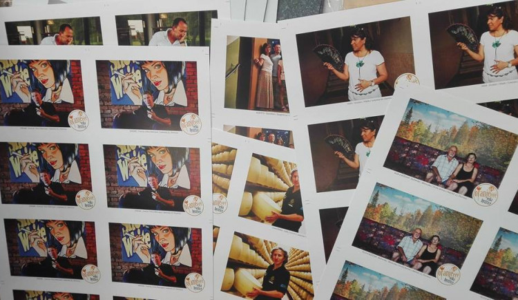 Fotografie Jindřicha Štreita se vystavují v několika kavárnách po Olomouci. Zvou na akci ORANJEééé