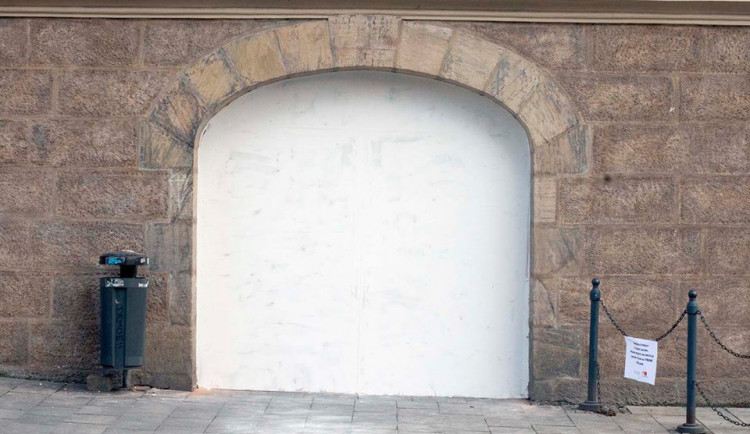 Tajemství zazdění Lomené galerie odtajněno