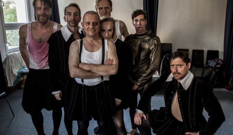 Jubilejní dvacátá Divadelní Flora končí o víkendu, na co se ještě těšit?