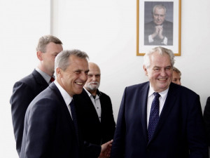 GLOSA: Vážím, vážíš, vážíme – nejvíce používané slovo prezidenta Miloše Zemana na návštěvě v kraji