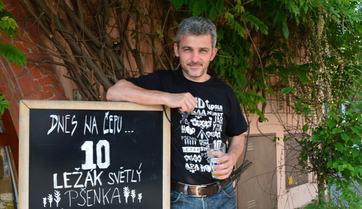 Existuje přes 100 pivních stylů, v Česku zatím známe pouze tři, říká Jiří Omelka z pivovaru Chomout