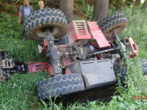 V kraji se dnes staly hned dvě dopravní nehody zěmědělských strojů