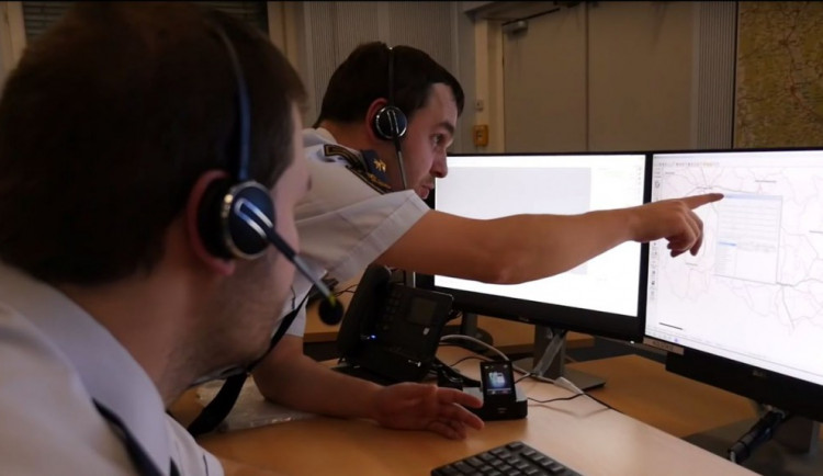 Otřesená, ztracená a ve stresu. Češce v Bulharsku pomohli ve svízelné situaci olomoučtí hasiči