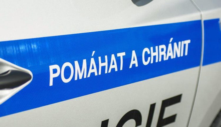 Policista v civilu si všiml probíhající loupeže. S jeho pomocí se podařilo pachatele dopadnout