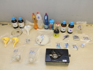 Muž z Olomouce se podílel na výrobě pervitinu, léky dováželi z Polska