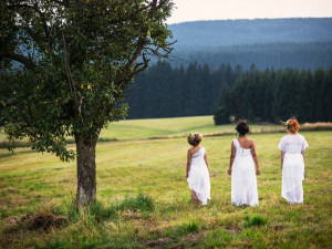 Olomoučtí studenti představují muzikálovou pohádku Stojí hruška