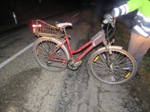 Policie vyšetřuje úterní smrt cyklisty. Hledají se případní svědci nehody