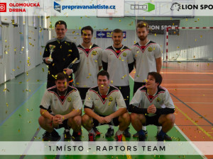 Silvestrovský turnaj hvězd poprvé proběhl pod střechou: Fotbalisty neodradila ani řádící chřipka