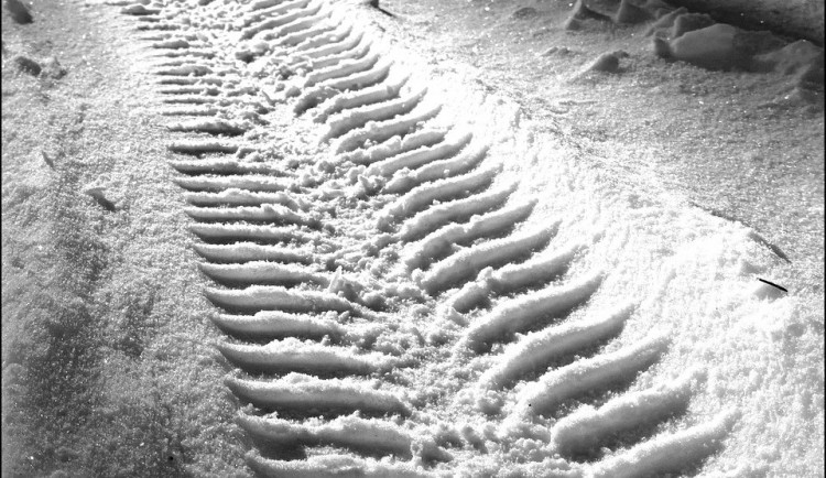 AKTUÁLNĚ: Tah mezi Olomoucí a Přerovem ucpalo pět nehod, doprava je řízena kyvadlově