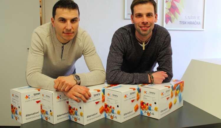 Nápad na levnejší tisk vznikl na kolejích, nyní Tonery Olomouc dodávají do největších firem v regionu
